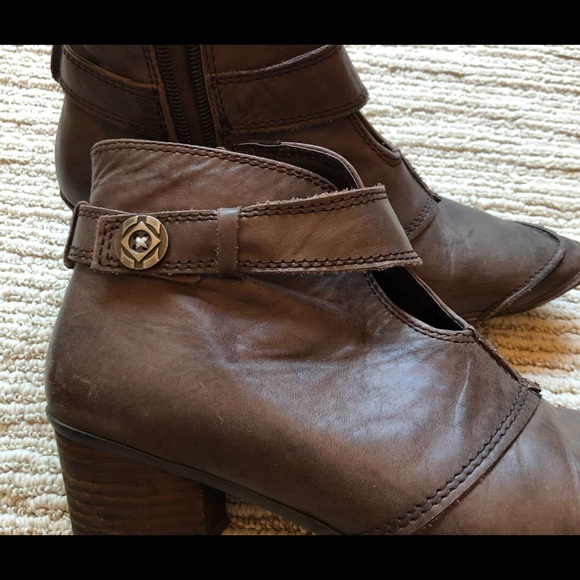 Dark Tan Leather ankle boots - Picture 2 of 6
